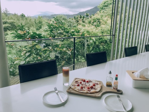 20180518_180518_0002